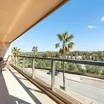 Luxurious 3bdr Salgados Flat With Pool By Lovelystay * גיאה