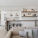 Luxurious 3bdr Salgados Flat With Pool By Lovelystay