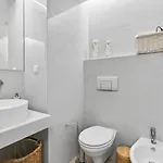 Luxurious 3bdr Salgados Flat With Pool By Lovelystay