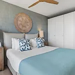 Luxurious 3bdr Salgados Flat With Pool By Lovelystay