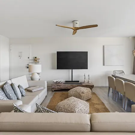 Luxurious 3bdr Salgados Flat With Pool By Lovelystay Lejlighed *