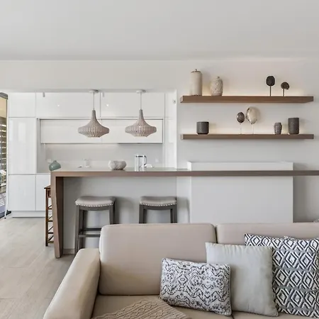Luxurious 3bdr Salgados Flat With Pool By Lovelystay