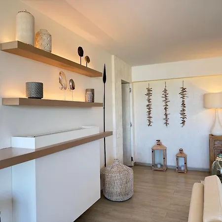 Luxurious 3bdr Salgados Flat With Pool By Lovelystay 아파트