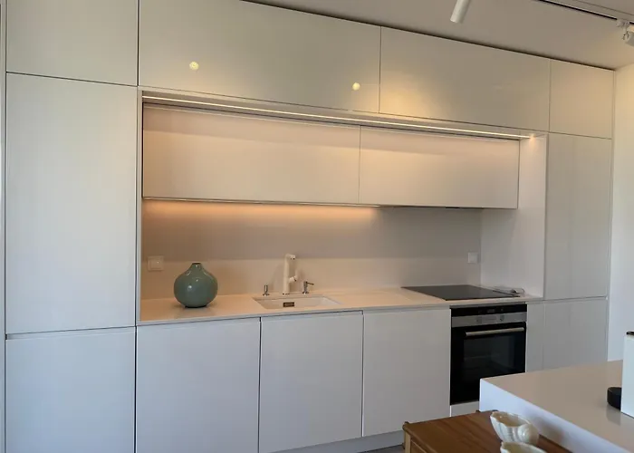 아파트 Luxurious 3bdr Salgados Flat With Pool By Lovelystay