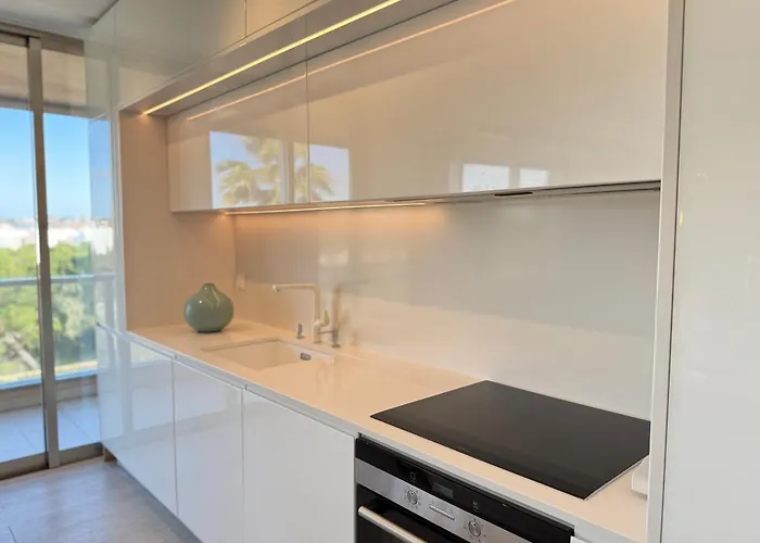 Luxurious 3bdr Salgados Flat With Pool By Lovelystay 기아