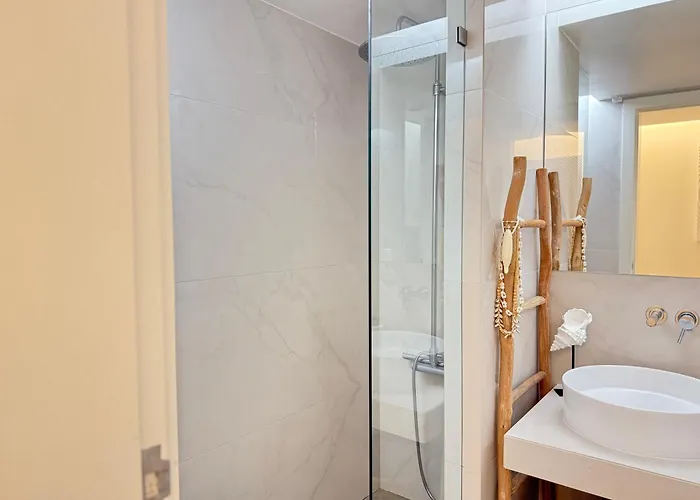 Luxurious 3bdr Salgados Flat With Pool By Lovelystay *