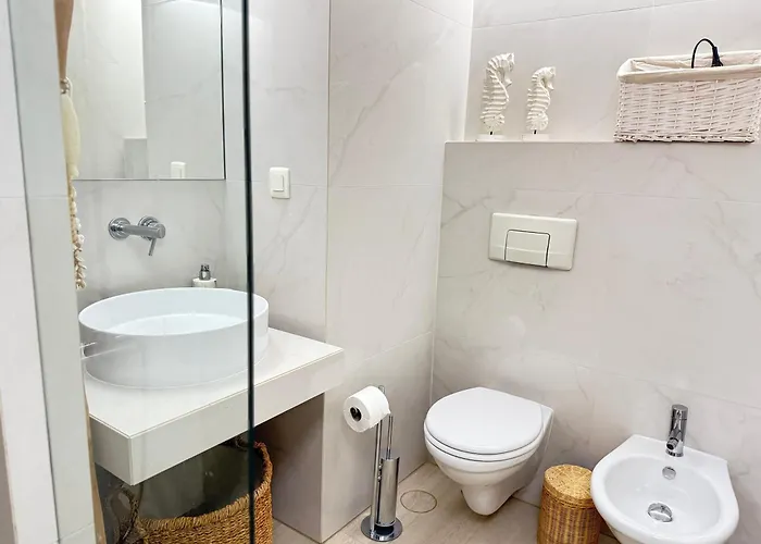 Luxurious 3bdr Salgados Flat With Pool By Lovelystay 아파트