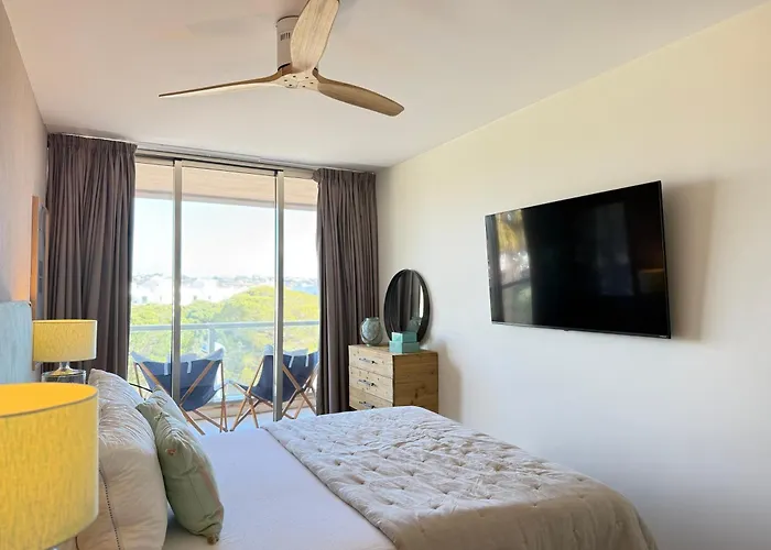 Luxurious 3bdr Salgados Flat With Pool By Lovelystay *